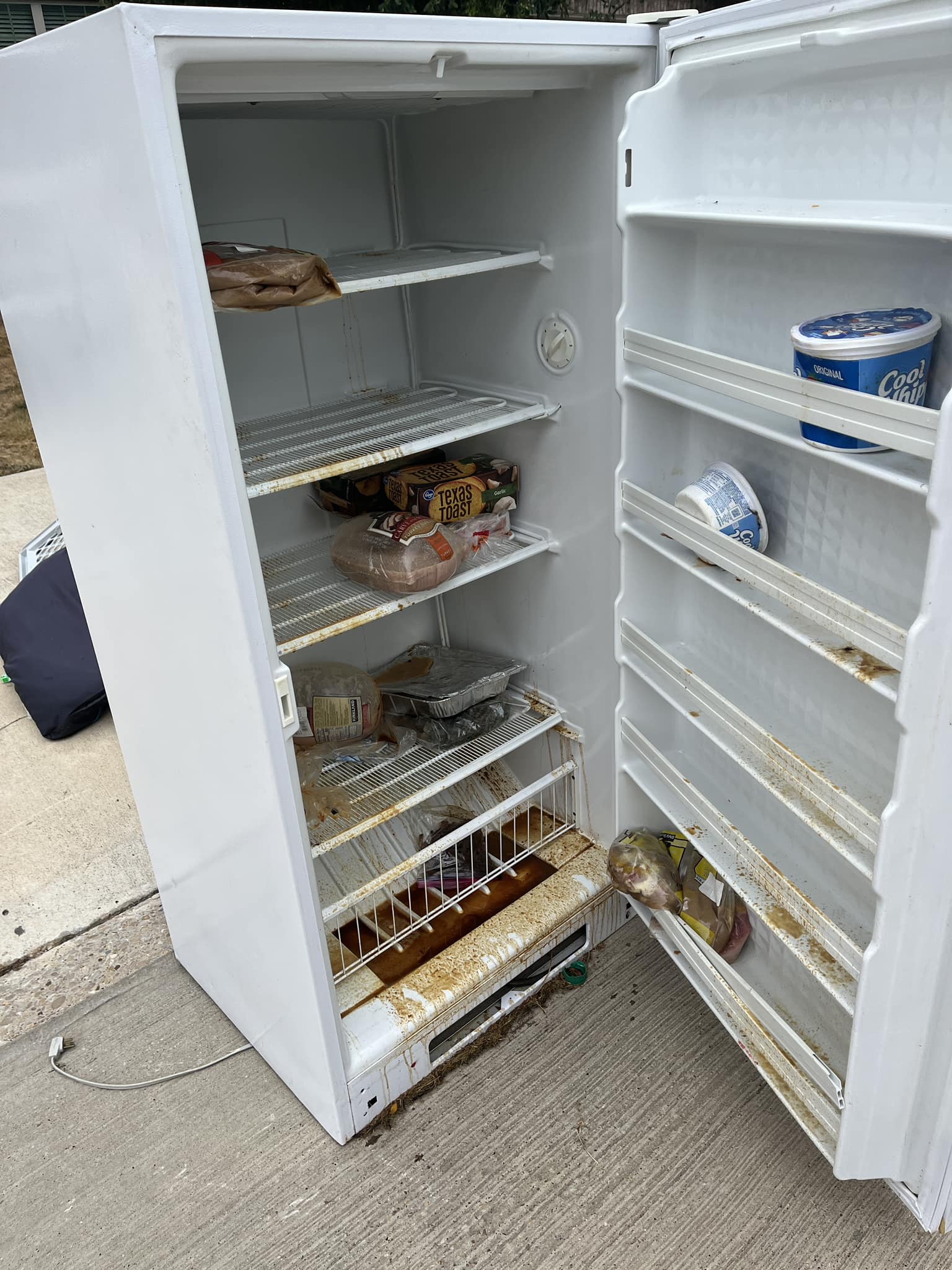 fridge cleanout and removal