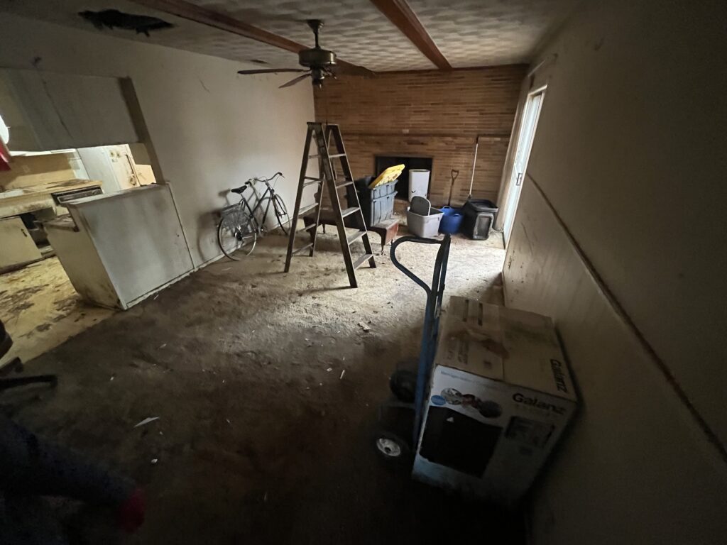 hoarder cleanout lower greenville dallas