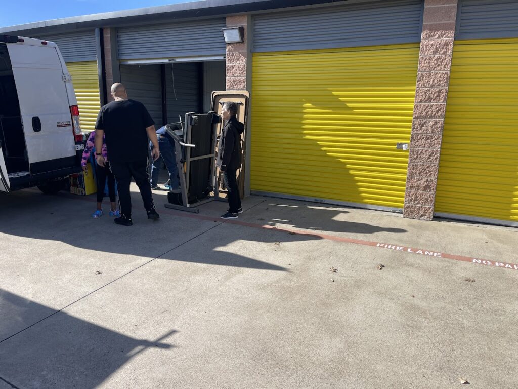 cleaned storage unit in lower Greenville dallas