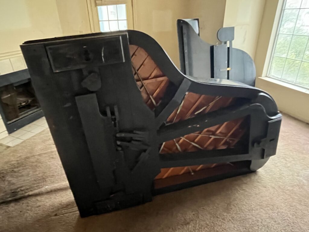piano removal with jm junk removers in north dallas