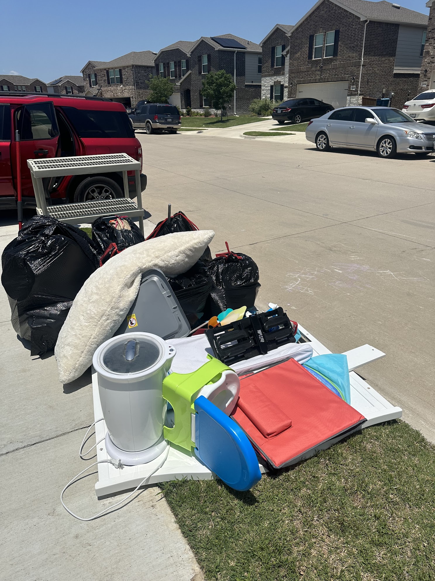 junk on curb needing curbside pickup